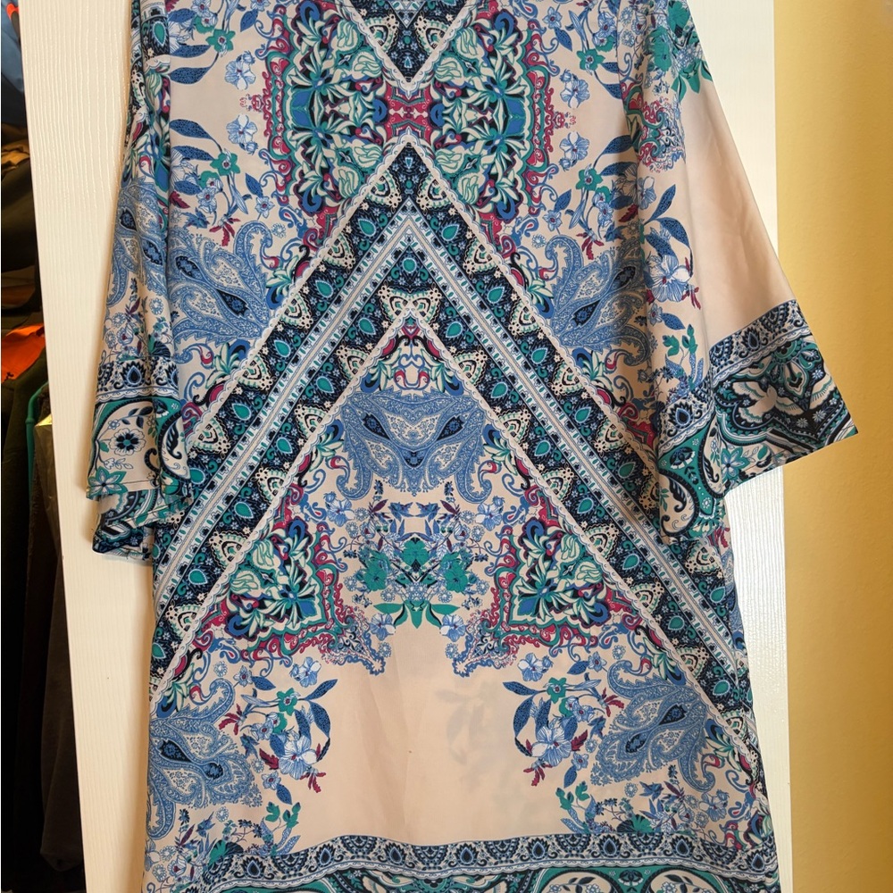 Chic Long Sleeve Dress with Blue and Cream Pattern